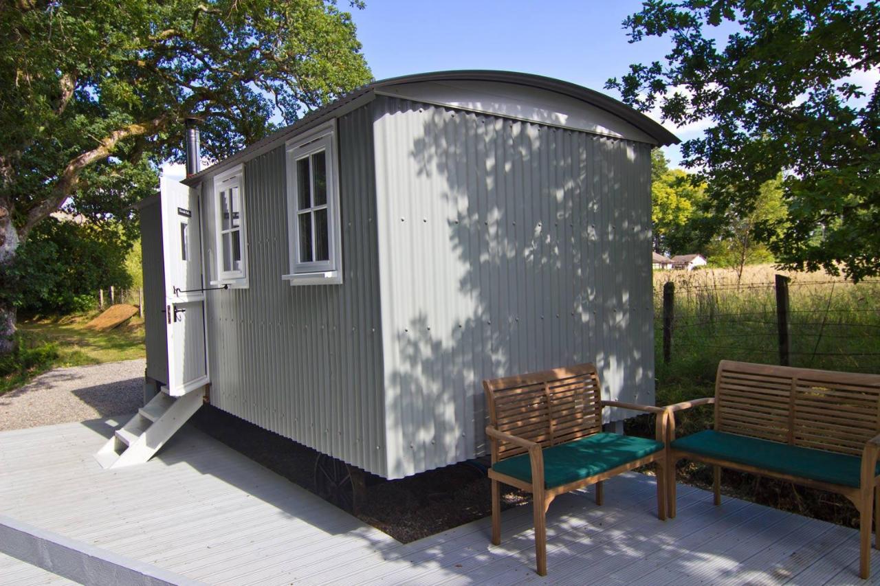 Riverside Bothy At Allt A'Mhuilinn Spean Bridge Buitenkant foto